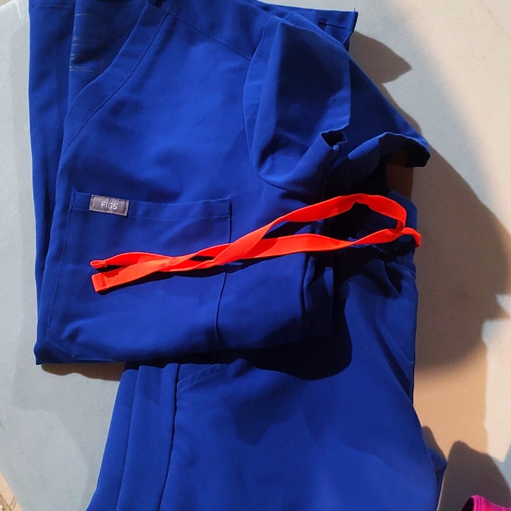 Figs xxs blue jogger pants and top set